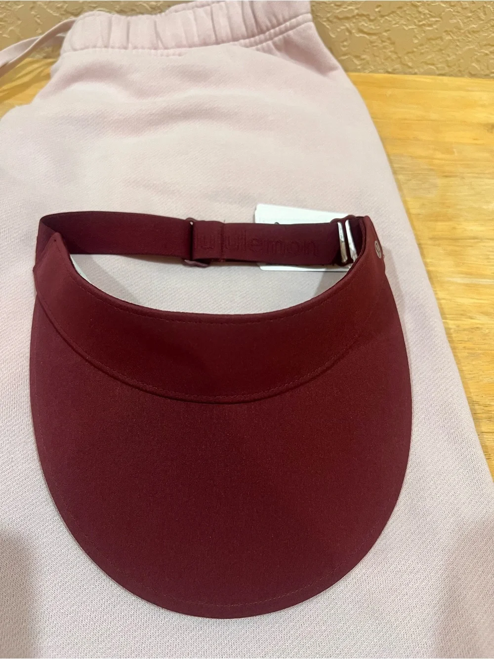 lululemon athletica Fast paced wide Band Run Visor colo:BBAY